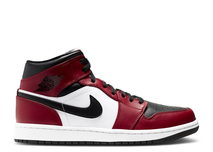 Air Jordan 1 Mid 'Chicago Black Toe' 3 Air Jordan 1 Mid 'Chicago Black Toe'